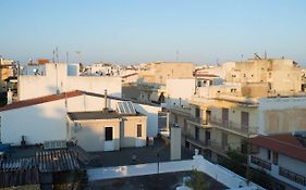Nice & Quiet Apartment In Best Area
